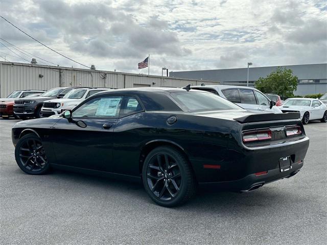 new 2023 Dodge Challenger car, priced at $40,124