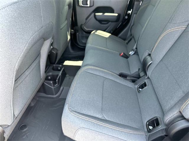 new 2025 Jeep Gladiator car, priced at $47,323