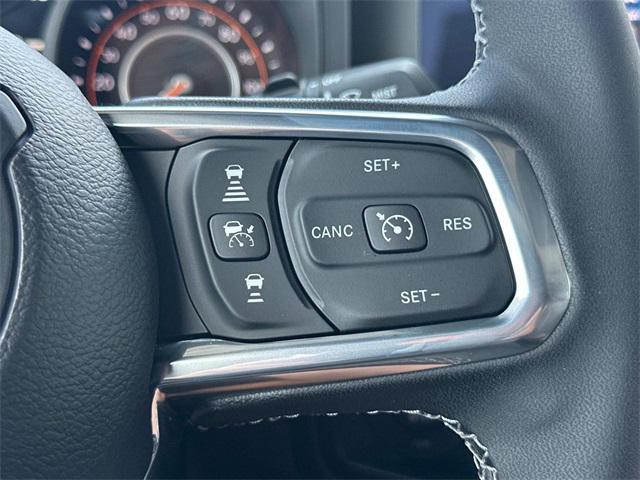 new 2025 Jeep Wrangler car, priced at $55,772