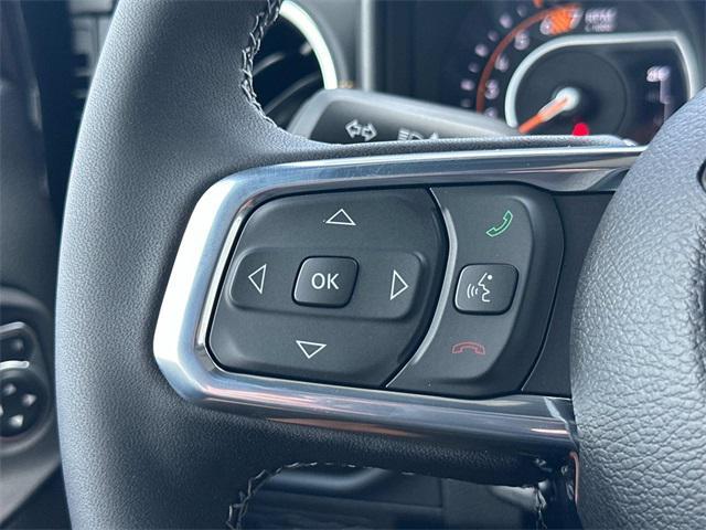 new 2025 Jeep Wrangler car, priced at $55,772