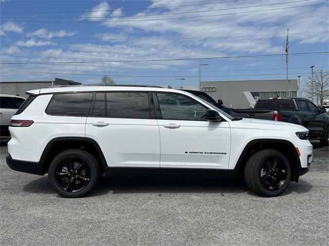 new 2024 Jeep Grand Cherokee L car, priced at $42,704