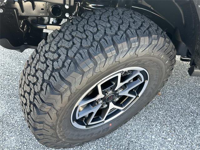 new 2025 Jeep Wrangler car, priced at $59,047