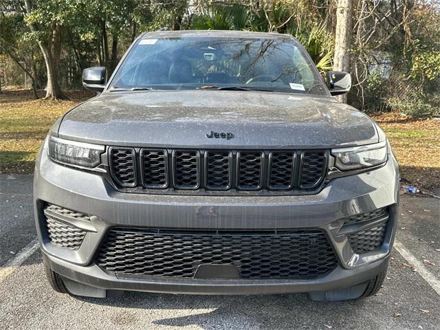 new 2025 Jeep Grand Cherokee car, priced at $41,570