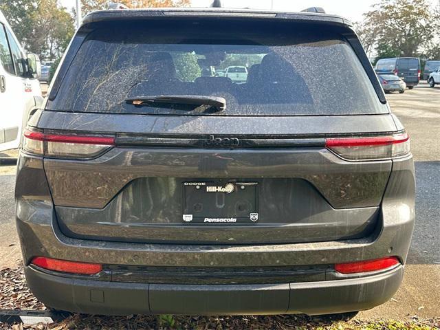 new 2025 Jeep Grand Cherokee car, priced at $41,570