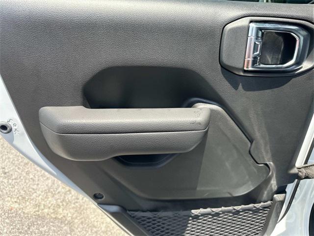 new 2025 Jeep Wrangler car, priced at $50,671