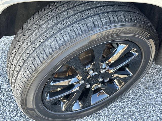 used 2022 Jeep Grand Cherokee car, priced at $28,725