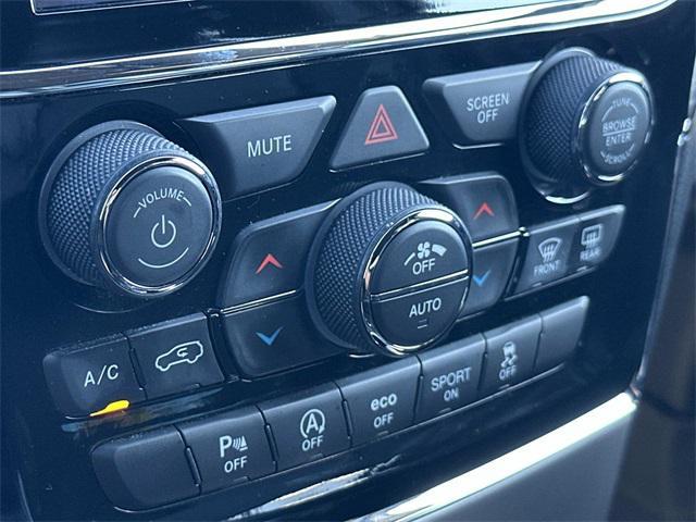 used 2022 Jeep Grand Cherokee car, priced at $28,725