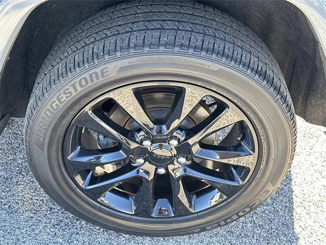 used 2022 Jeep Grand Cherokee car, priced at $28,725