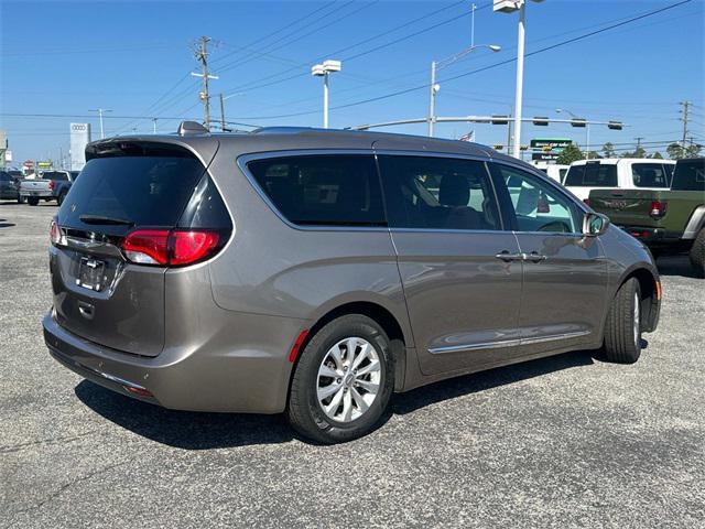 used 2018 Chrysler Pacifica car, priced at $16,350