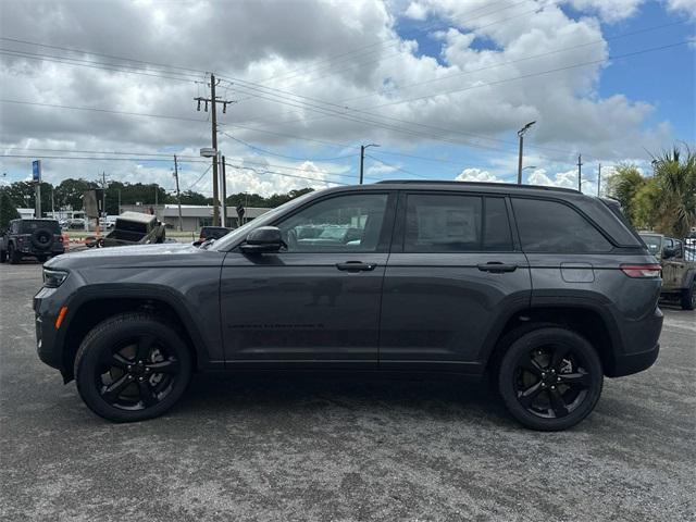 new 2025 Jeep Grand Cherokee car, priced at $42,670