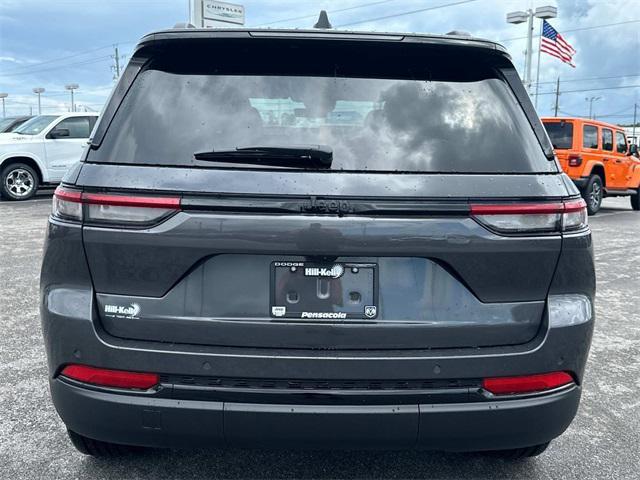 new 2025 Jeep Grand Cherokee car, priced at $42,670