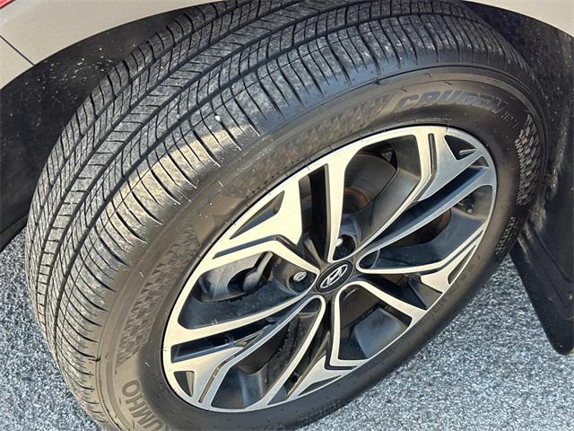 used 2020 Hyundai Santa Fe car, priced at $23,375