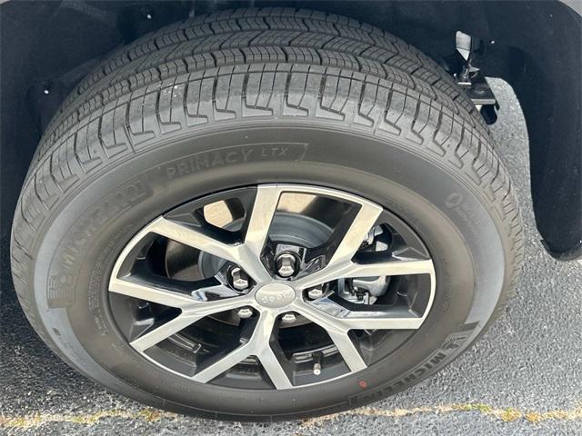 used 2025 Jeep Grand Cherokee L car, priced at $45,750