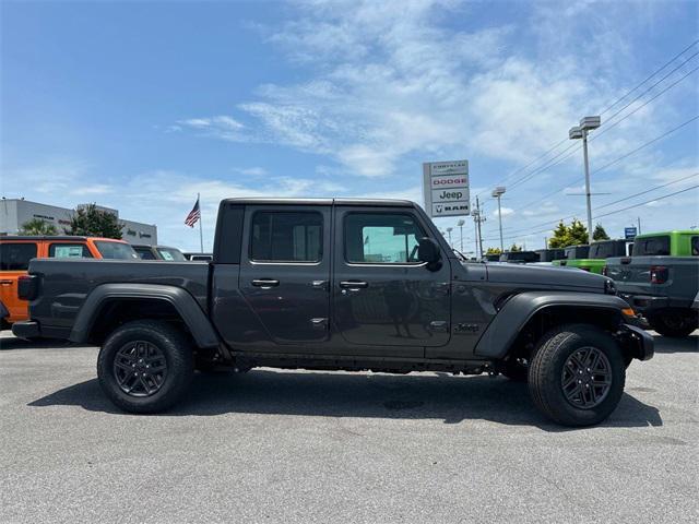 new 2025 Jeep Gladiator car, priced at $47,323