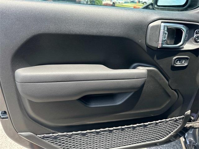 new 2025 Jeep Gladiator car, priced at $47,323
