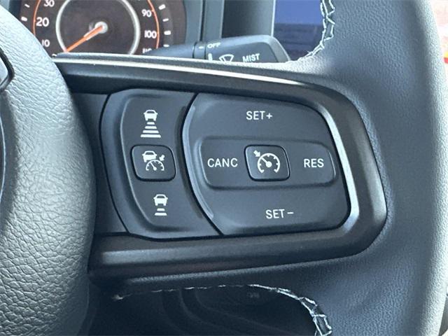 new 2025 Jeep Gladiator car, priced at $48,673