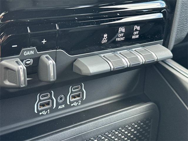 new 2025 Ram 1500 car, priced at $48,029