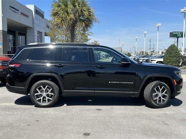 new 2024 Jeep Grand Cherokee L car, priced at $50,423