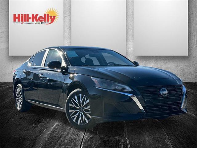 used 2023 Nissan Altima car