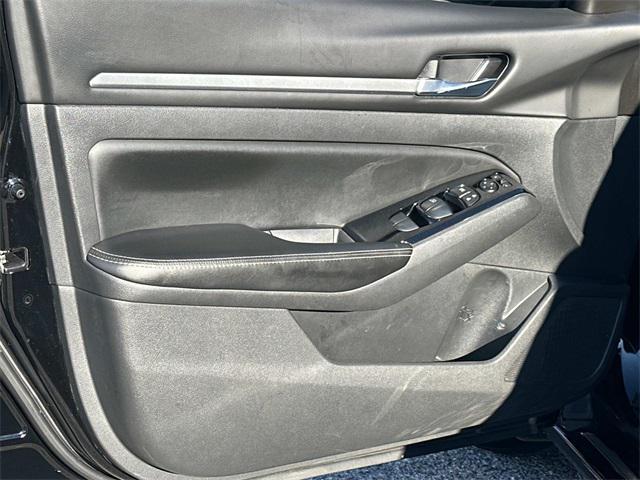 used 2023 Nissan Altima car