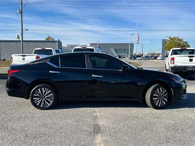 used 2023 Nissan Altima car