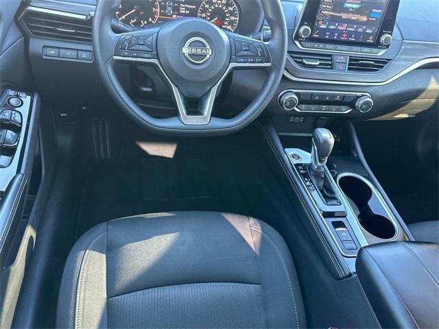 used 2023 Nissan Altima car