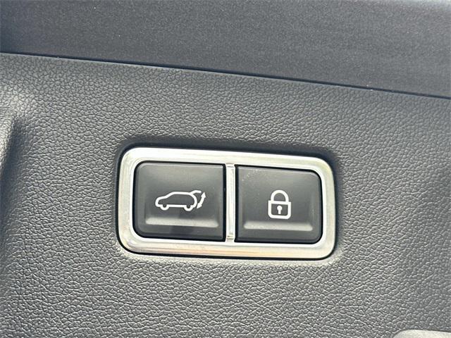 used 2021 Kia Sorento car, priced at $25,195