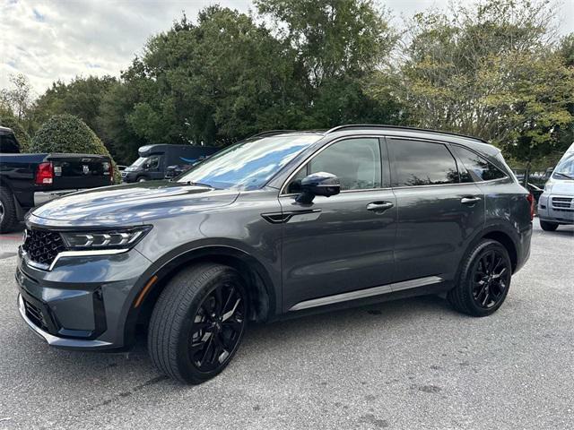 used 2021 Kia Sorento car, priced at $25,195