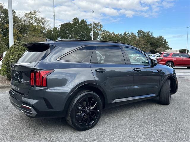 used 2021 Kia Sorento car, priced at $25,195