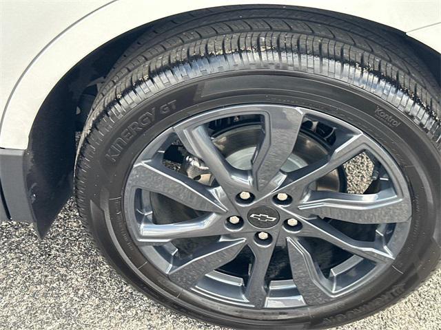 used 2024 Chevrolet Equinox car, priced at $29,880