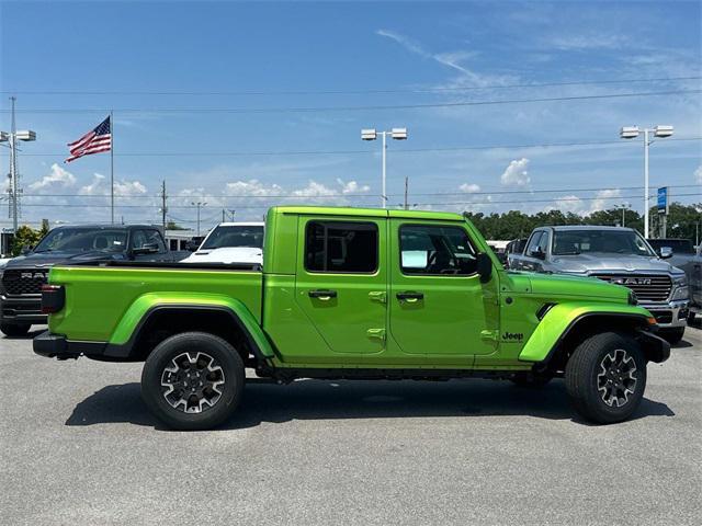 new 2025 Jeep Gladiator car, priced at $52,218