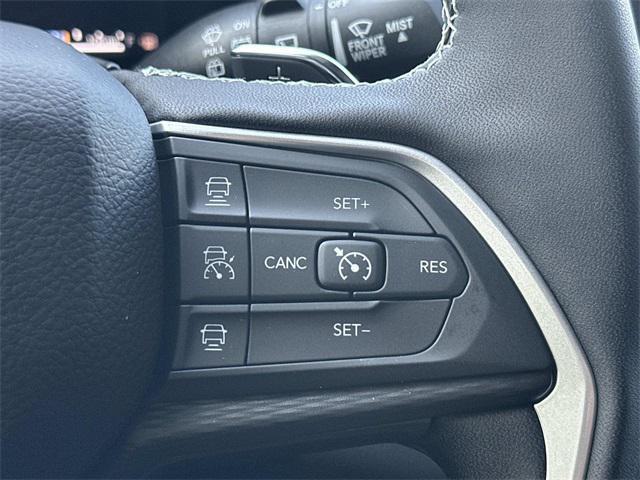 new 2025 Jeep Grand Cherokee car, priced at $39,498