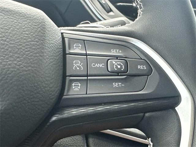 new 2025 Jeep Grand Cherokee car, priced at $39,517