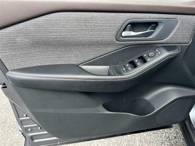 used 2023 Nissan Rogue car, priced at $22,475