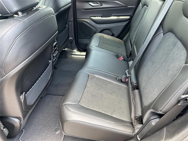 new 2025 Jeep Grand Cherokee car, priced at $40,170