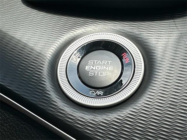 new 2025 Jeep Grand Cherokee car, priced at $40,170