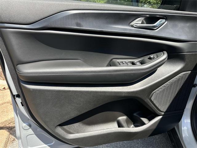 new 2025 Jeep Grand Cherokee car, priced at $45,034