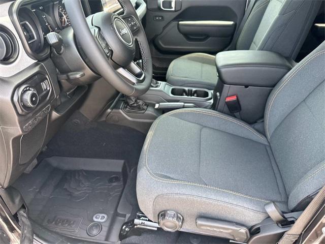 new 2025 Jeep Wrangler car, priced at $51,266