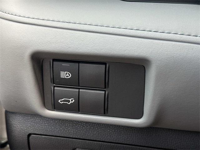 used 2022 Toyota Highlander car, priced at $33,000
