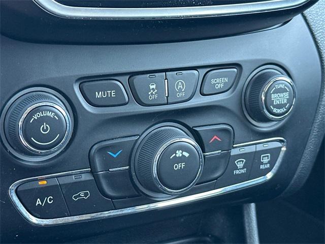 used 2021 Jeep Cherokee car, priced at $23,625