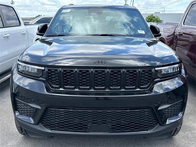 new 2025 Jeep Grand Cherokee car, priced at $45,600