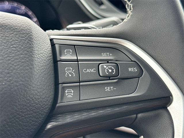 new 2025 Jeep Grand Cherokee car, priced at $44,600