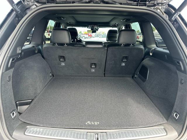 used 2022 Jeep Grand Cherokee car, priced at $45,880