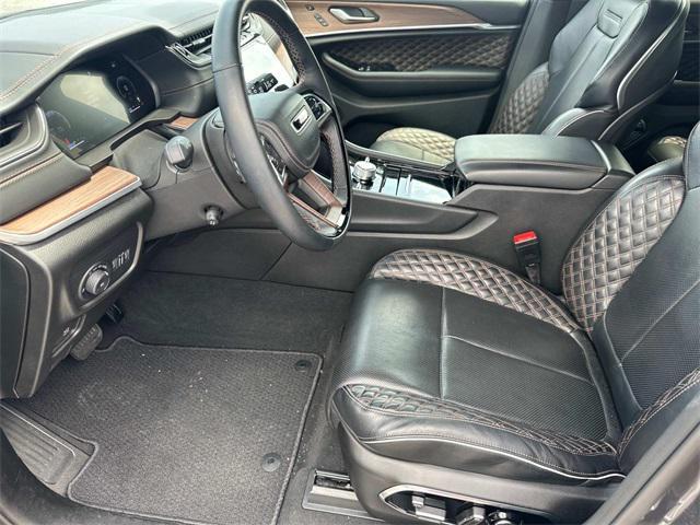 used 2022 Jeep Grand Cherokee car, priced at $45,880