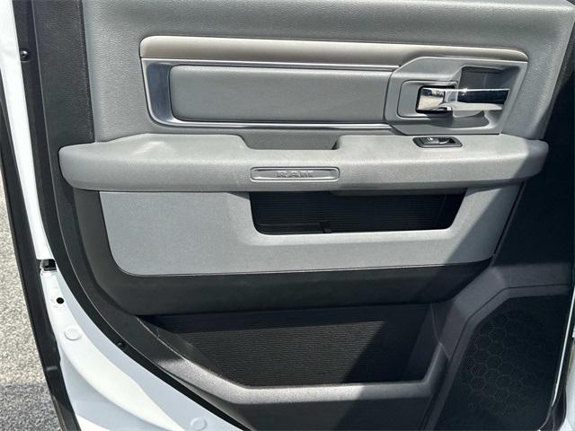 used 2019 Ram 1500 Classic car, priced at $27,850