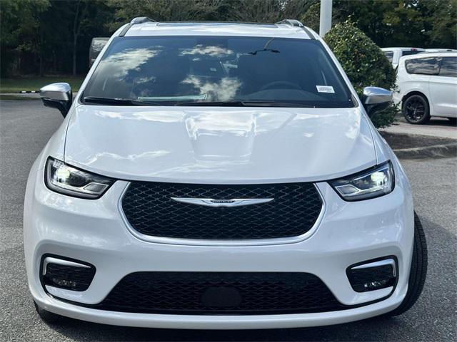 new 2026 Chrysler Pacifica car, priced at $55,783