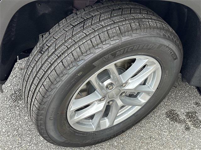 new 2025 Jeep Grand Cherokee L car, priced at $37,939