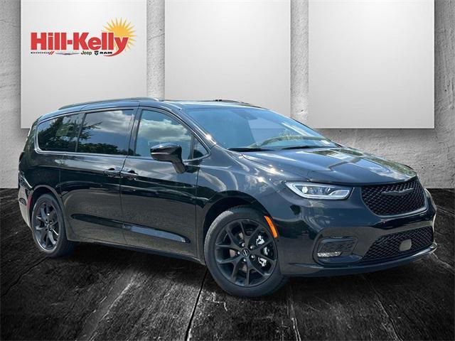 new 2024 Chrysler Pacifica car, priced at $40,754