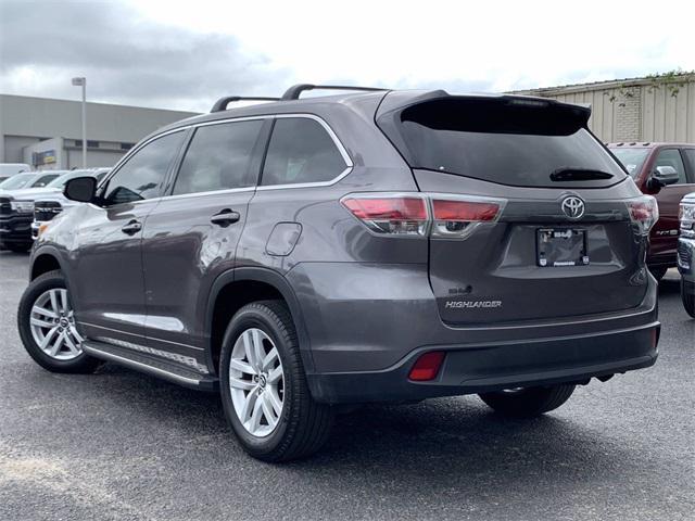 used 2016 Toyota Highlander car