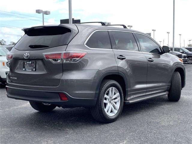 used 2016 Toyota Highlander car